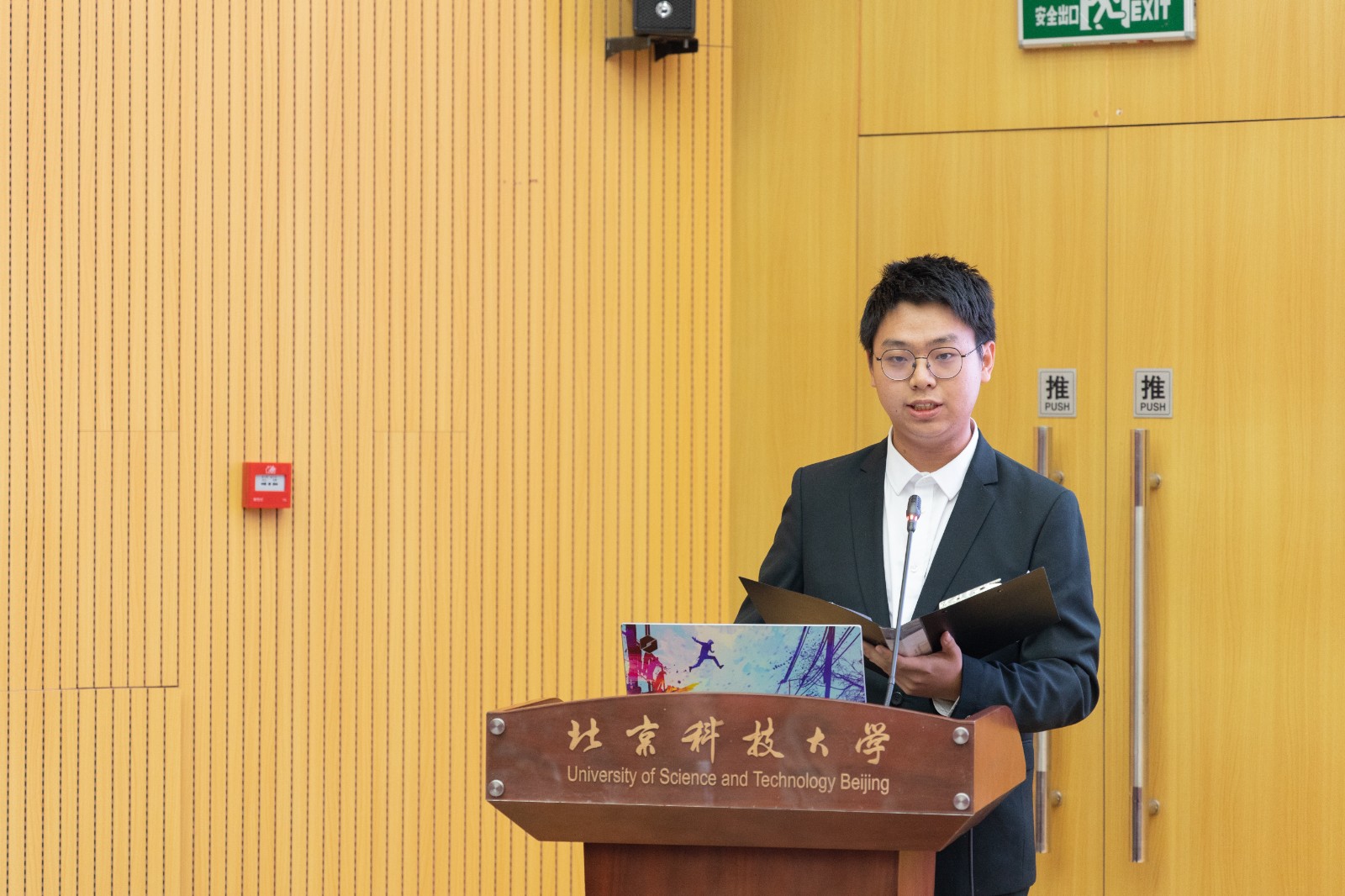 26edc09b625d28446a6554d6fdeaef27.jpg FZ4A0495_1.jpg